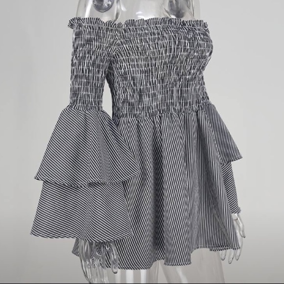 Off the Shoulder Dress - Picture 3 of 3